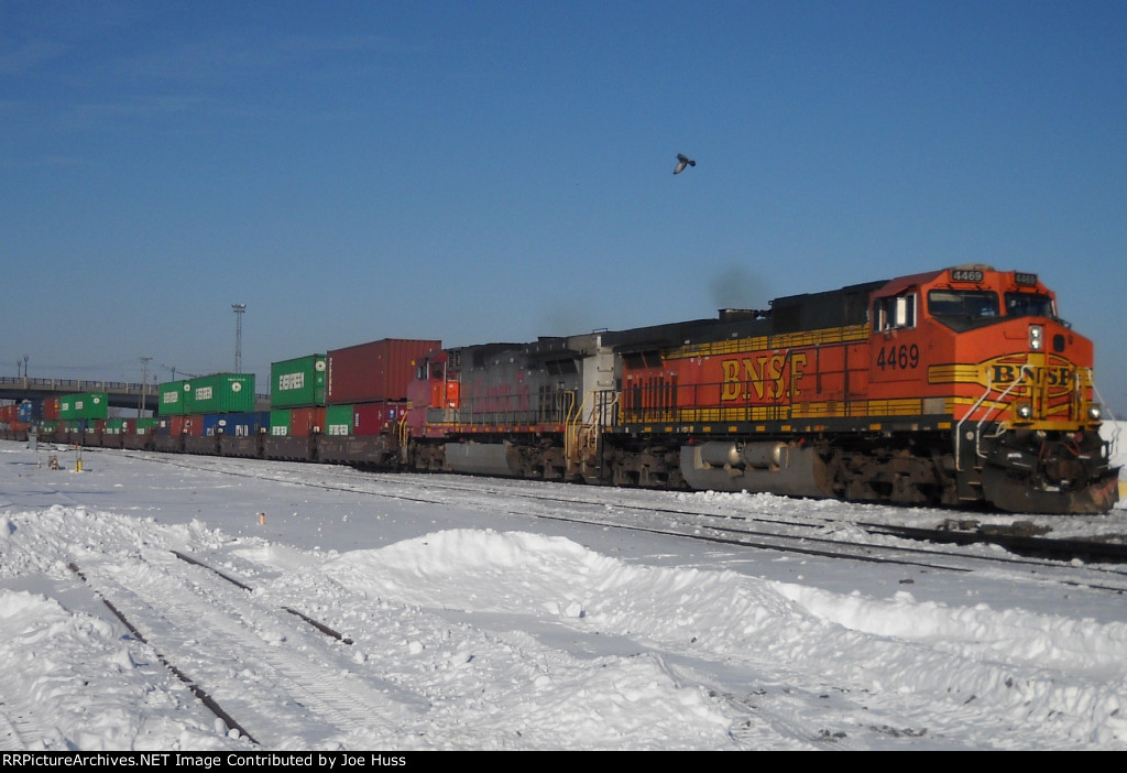 BNSF 4469 East